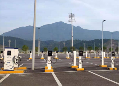 广州马会充电站30KW直流桩交流桩