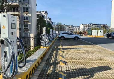 720kw液冷充电主机充电枪功率及充电？榈瘸＜侍(图1)