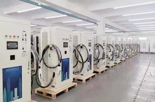 为什么新能源汽车充电桩采用交流充电桩？