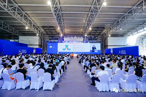 行而不。蠢纯善冢桌謞y易游荣获充电桩十大品牌奖项(图2)